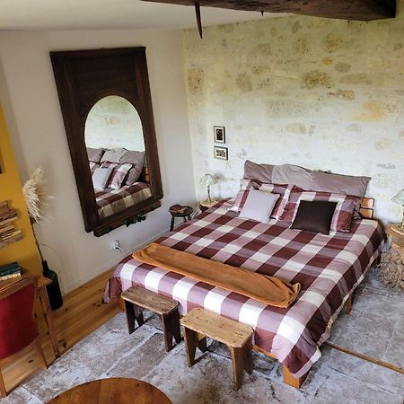 Chambre Vigne, Piscine Spa Fitness Lugon et l'Ile du Carney Екстер'єр фото