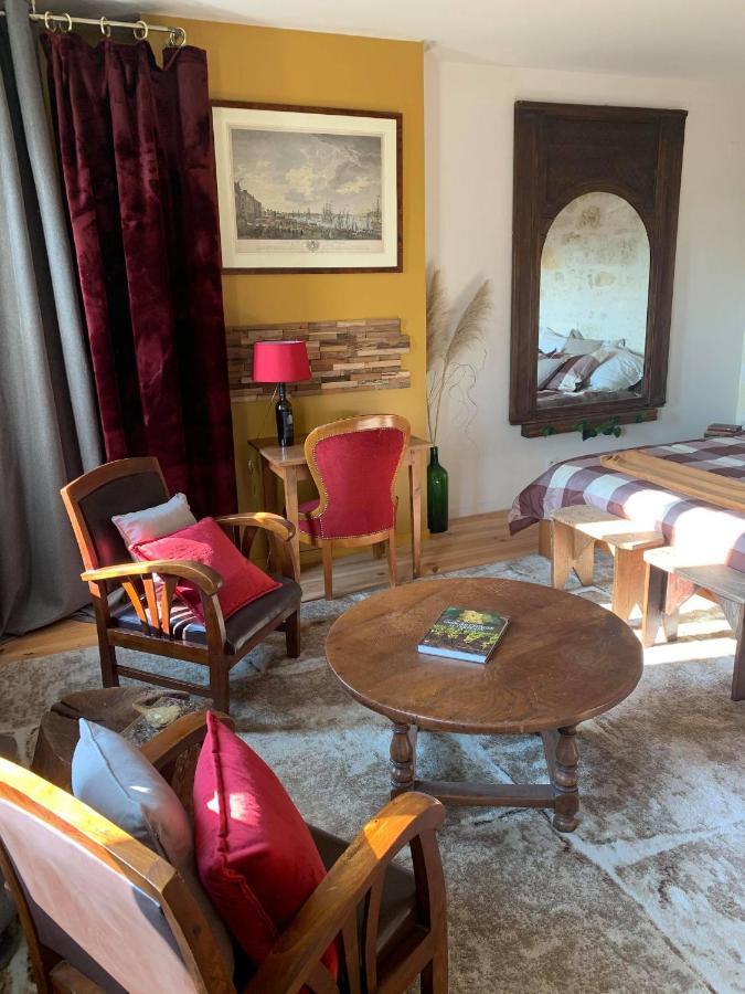 Chambre Vigne, Piscine Spa Fitness Lugon et l'Ile du Carney Екстер'єр фото