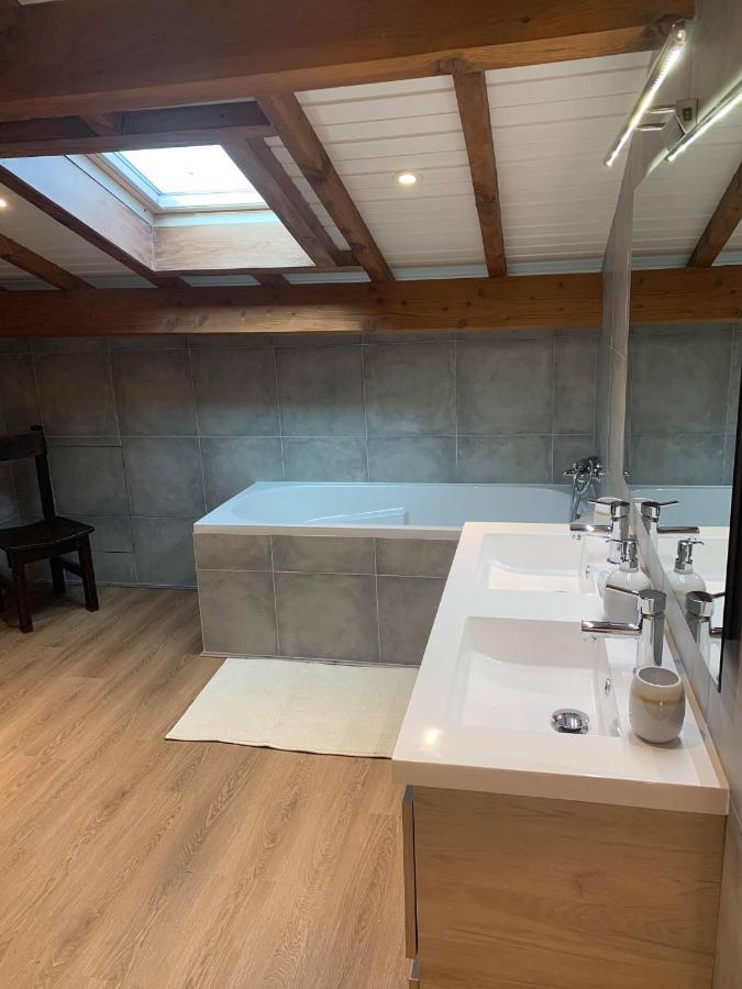 Chambre Vigne, Piscine Spa Fitness Lugon et l'Ile du Carney Екстер'єр фото